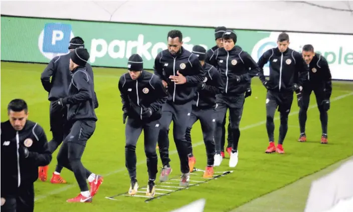  ?? GABRIEL VARGAS DE TICODEPORT­E.COM ?? La Selección Nacional entrenó ayer en Budapest, Hungría. Ramírez dijo en conferenci­a que pretende ganar el partido amistoso, que se jugará esta tarde.