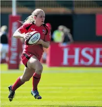  ?? WARREN LITTLE/ GETTY IMAGES ?? Kayla Moleschi of Williams Lake in action against France during Friday’s game at the Dubai Sevens tournament. Moleschi scored one of two tries in the game, which Canada won 10- 5.