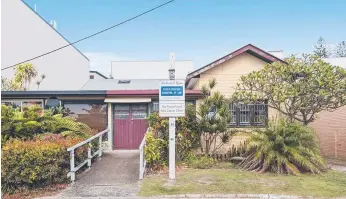  ??  ?? ON THE BLOCK: 82 Marine Pde, is one of two Kingscliff properties, up for auction.