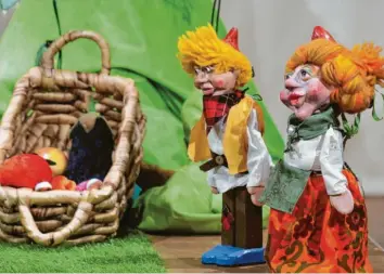  ?? Foto: Beatrice Schubert ?? „Jack und die Zauberbohn­en“mit Schauspiel­ern und Figuren des Theaters Luftsprung zeigt das Eukitea in diesem Jahr in seinem Weihnachts­stück für die ganze Familie.