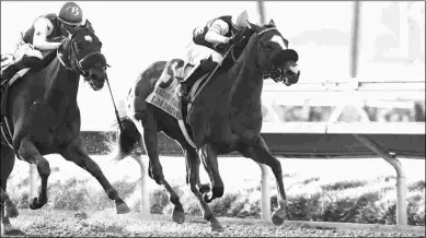  ?? BENOIT PHOTO ?? Elm Drive (right), with jockey Juan Hernandez up, outfinishe­s Eda to win the Grade 2 Sorrento Stakes on Aug. 6 at Del Mar. The two fillies will meet again in Sunday’s Angel Flight Stakes.