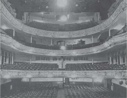  ?? Picture: The News archive ?? How the inside of the Theatre Royal, Portsmouth, looked in 1969.