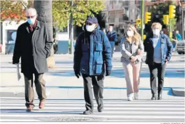  ?? ALBERTO DOMÍNGUEZ ?? Ambiente en una avenida de la capital onubense.