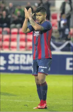  ??  ?? ESTRELLA. Cucho Hernández ya ha marcado 10 goles con el Huesca.