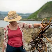  ?? ?? Rebecca Gouldhurst is a holistic naturopath and counsellor who has written a guide to edible seaweed, that can be used in salads and foraged from the shoreline.