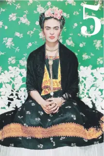  ??  ?? 5. “Frida Kahlo, Making Her Self Up”, la exposición del Victoria &amp; Albert Museum en Londres. Exhibe muchos de sus objetos personales guardados por más de 50 años. 5