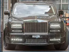  ??  ?? Rolls-Royce Phantom: The other in Stunt’s collection