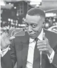  ?? JEFFERSON GRAHAM, USA TODAY ?? Talk show host Arsenio Hall at the set of his new late- night show.