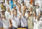  ?? PTI ?? Karnataka chief minister HD Kumaraswam­y, with JD(S) and Congress leaders after winning the trust vote on Friday.