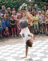  ?? FOTO: SUSANNE REINHARDT ?? Akrobatik beim Breakdance.