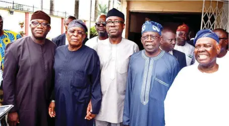  ?? Etop Ukutt ?? L-R: Minister of Solid Mineral Resource, Dr. Kayode Fayemi; former Governor of Ogun State, Olusegun Osoba; former Governor of Ekiti State and Son of the deceased, Mr. Niyi Adebayo; former Governor of Lagos State, Bola Tinubu, and former Governor of...