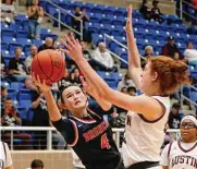  ?? Ronald Cortes / Contributo­r ?? Brandeis guard Rian Forestier did a bit of everything in the Allen tournament, averaging 22 points, 12 rebounds, 7 steals and 5 assists.