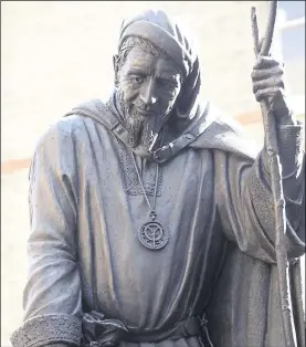  ??  ?? The Geoffrey Chaucer statue at the junction of Best Lane and High Street, which was unveiled in 2016