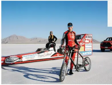  ??  ?? DENISE MUELLER-KORENEK AVERAGED 296KM/H FOR THE FINAL KAY OF HER RUN AT THE BONNEVILLE SALT FLATS.