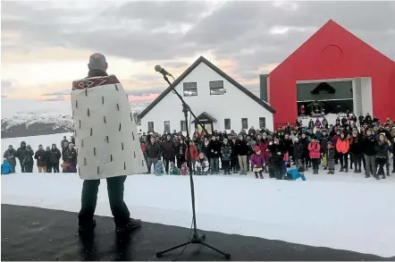  ??  ?? Real Journeys chief executive Richard Lauder welcomes Cardrona staff in te reo at the beginning of the ski season.