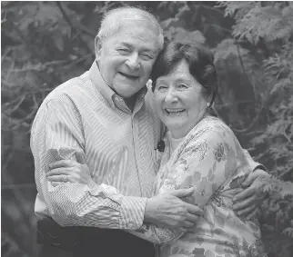  ?? JULIE OLIVER ?? André, 85, and Annick Pascal, 83, will mark their 60th anniversar­y and renew their vows Sunday.