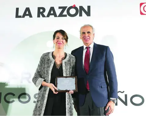  ??  ?? La doctora Constanza Ballesta y el consejero Enrique Ruiz Escudero