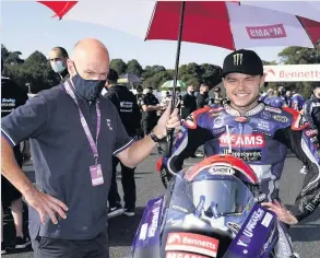  ??  ?? Fatherly advice Tarran with dad Niall at Oulton. Photo by Impact Images