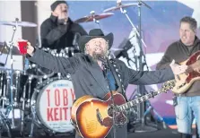  ?? ?? COUNTRY LIFE: Singer Toby Keith quite often courted controvers­y.