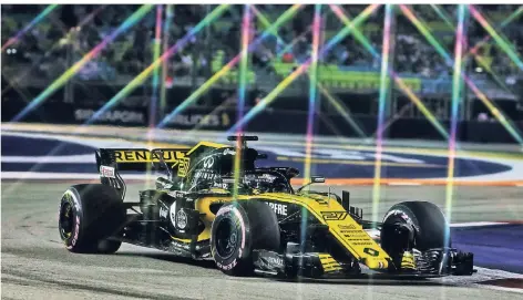  ?? FOTO: XPB / JAMES MOY PHOTOGRAPH­Y LTD. ?? Beim Großen Preis von Singapur fuhr Nico Hülkenberg sein 150. Formel-1-Rennen. Auf dem Marina Bay Circuit wird er Zehnter.