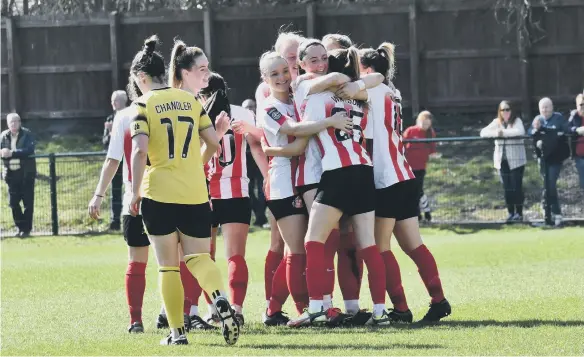  ?? ?? Sunderland celebrate Katy Watson’s goal last weekend.