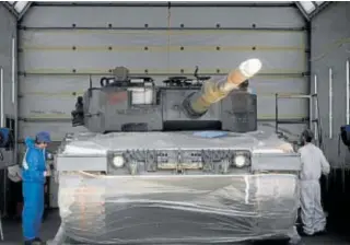  ?? // EP ?? Leopard 2A4 en la fábrica sevillana de Santa Bárbara Sistemas