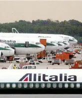  ?? Ansa ?? L’oro nelle ali Il leasing per la flotta aerea è il costo che pesa sui conti Alitalia