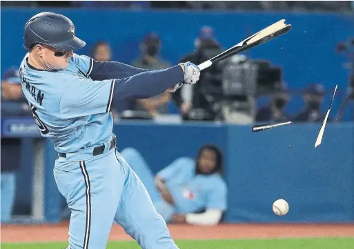  ?? STEVE RUSSELL TORONTO STAR ?? After a solo home run to centre field in the second inning, his sixth as a Blue Jay, Matt Chapman needed new lumber in the sixth.