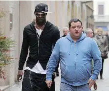  ?? LaPresse ?? Re Mida Mino Raiola insieme con Mario Balotelli