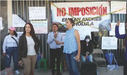  ?? AGENCIA ESIMAGEN ?? Augusta Díaz de Rivera acudió para sostener un diálogo con los inconforme­s.