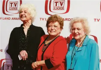  ?? SHUTTERSTO­CK ?? Bea Arthur (left to right), Rue McClanahan and Betty White at the TV Land Awards in Santa Monica in 2008. Many older adults are following their example on “Golden Girls” and living with friends or peers.