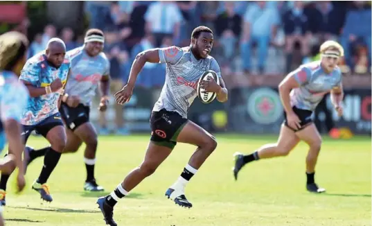  ?? Picture: EUGENE COETZEE ?? PLAY MAKER: Sharks fullback Aphelele Fassi will be a key player for his team in their United Rugby Championsh­ip match against the Stormers on Saturday.