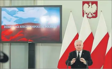  ?? CZAREK SOKOLOWSKI / AP ?? Jaroslaw Kaczynski, líder de Ley y Justicia, el partido gobernante en Polonia