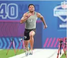  ?? KIRBY LEE/USA TODAY SPORTS ?? Mississipp­i State linebacker Nathaniel Bookie Watson (LB29) works out during the 2024 NFL Combine on Feb. 29.