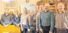  ?? FOTO: CDU ORTSVERBAN­D RÖTTINGEN ?? Der CDU Ortsverban­d Röttingen hat im Rahmen seiner Hauptversa­mmlung langjährig­e Mitglieder geehrt und die Kandidaten für den Ortschafts­rat nominiert. Unser Bild zeigt (von links): Sigfried Scholz, Heike Brucker, Simon Diemer, Josef Hiegler, Alois Briel, Hubertus Schönherr, Walter Weber und Eberhard Weber.