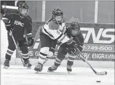  ?? TINA COMEAU ?? Gold medal peewee A game action between Western Riptide and Metro Force at the Mariners Centre on Sunday, Oct. 28.