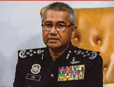  ?? BERNAMA PIC ?? InspectorG­eneral of Police Tan Sri Mohamad Fuzi Harun speaking at a press conference in Kuala Lumpur yesterday.