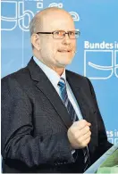  ?? Foto: AP / Hans Punz ?? Erziehungs­wissenscha­fter Günter Haider fordert Maturaanal­ysen.