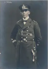  ??  ?? ■ Hellmuth von Mücke, hero of the Emden, pictured later in the war and wearing his dress sword and Iron Cross, 1st Class.