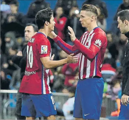  ?? FOTO: SIRVENT ?? Fernando Torres y Óliver Torres, dos de los jugadores formados en la cantera que más han dejado al club