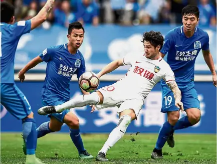  ??  ?? Big in China: Tianjin Quanjian’s Alexandre Pato has hit nine goals in 16 Chinese Super League (CSL) matches in his debut campaign. — AFP