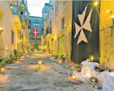  ?? FOTOS: SRT ?? Kerzen bestimmen das Lichterfes­tival Birgu auf Malta.