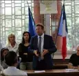  ?? (Photo J. S.) ?? Découpées par zones, ces réunions sont l’occasion pour les habitants de poser leurs questions à l’équipe municipale. Elles se succéderon­t durant toute la semaine en mairie.