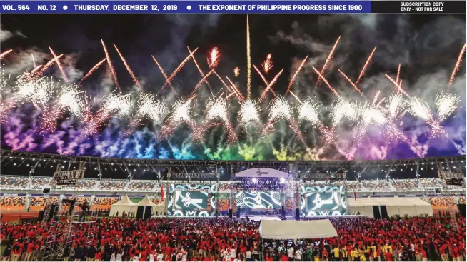  ??  ?? SUBSCRIPTI­ON COPY ONLY – NOT FOR SALE
PH WINS AS ONE – Fireworks lit up the sky at the closing ceremonies of the 30th Southeast Asian Games at the New Clark City in Capas, Tarlac, on December 11, 2019. The Philippine­s was crowned overall champion with 149 gold, 117 silver, and 121 bronze. (Rio Leonelle Deluvio / Canon 5D Mark IV with 16-35mm f2.8)