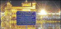  ?? HT PHOTO ?? A notice put up by SGPC on Monday prohibitin­g photograph­y and videograph­y in the precincts of the Golden Temple.