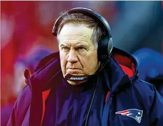  ?? ADAM GLANZMAN / GETTY IMAGES ?? Patriots coach Bill Belichick will be competing in his 13th AFC Championsh­ip game since taking over in New England in 2000. He has been to eight Super Bowls and won five.