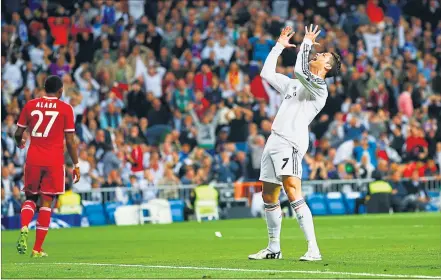  ?? [ Reuters ] ?? David Alaba und seine Bayern-Kollegen wollen die Real-Offensive um Cristiano Ronaldo heute zur Verzweiflu­ng bringen.