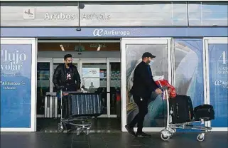  ??  ?? PROTOCOLO.
Quienes ingresan con vacuna no deben hacer cuarentena, aunque sí se recomienda.