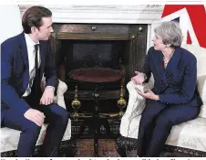  ??  ?? Kanzler Kurz traf gestern inmitten des innenpolit­ischen Chaos’ in Großbritan­nien Premiermin­isterin Theresa May in London