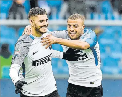  ?? FOTO: AP ?? Mauro Icardi y Rafinha, grandes amenazas del Milan El argentino decidió el derbi de la primera vuelta con un ‘hat trick’ (3-2)